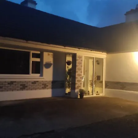 Retreat By The Feale, Finuge Guest house